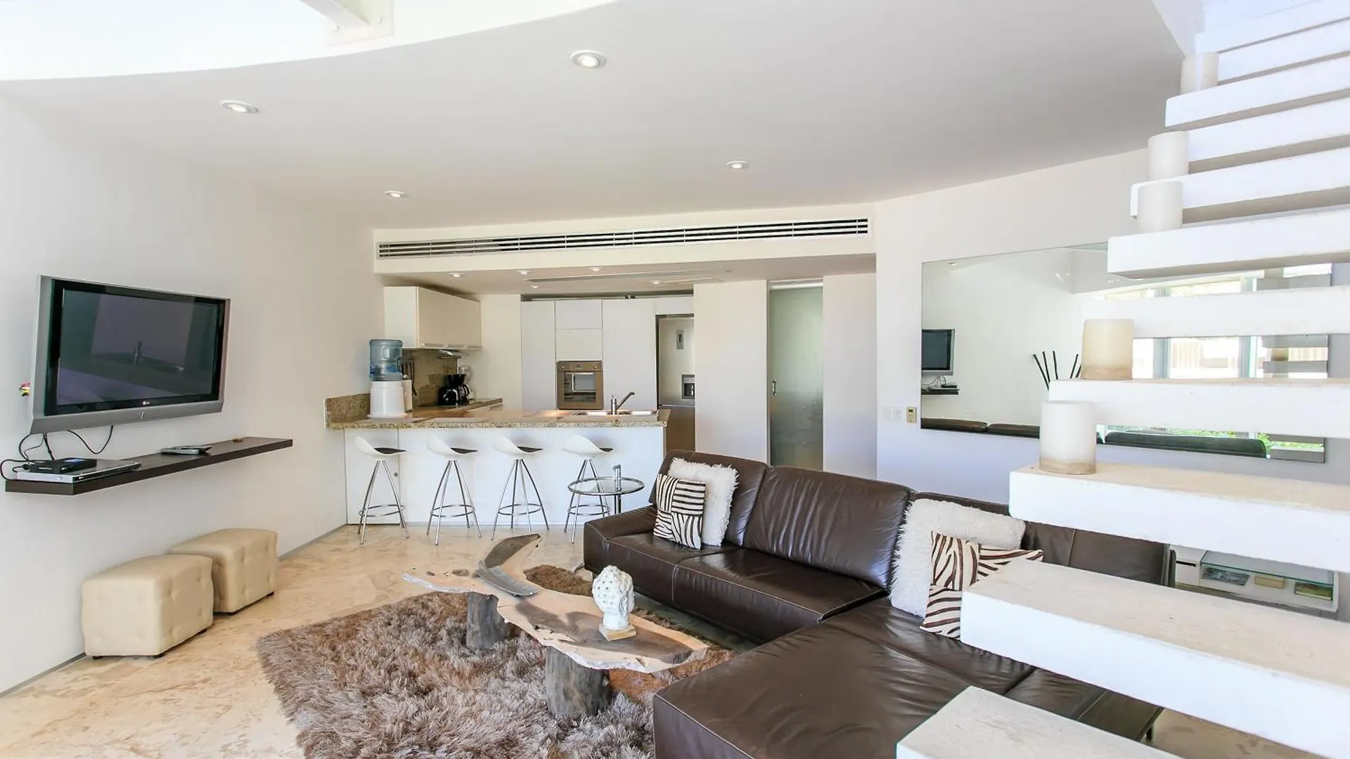 Lägenhet Spacious Magia Condo Steps To The Beach & 5Th Ave Playa del Carmen