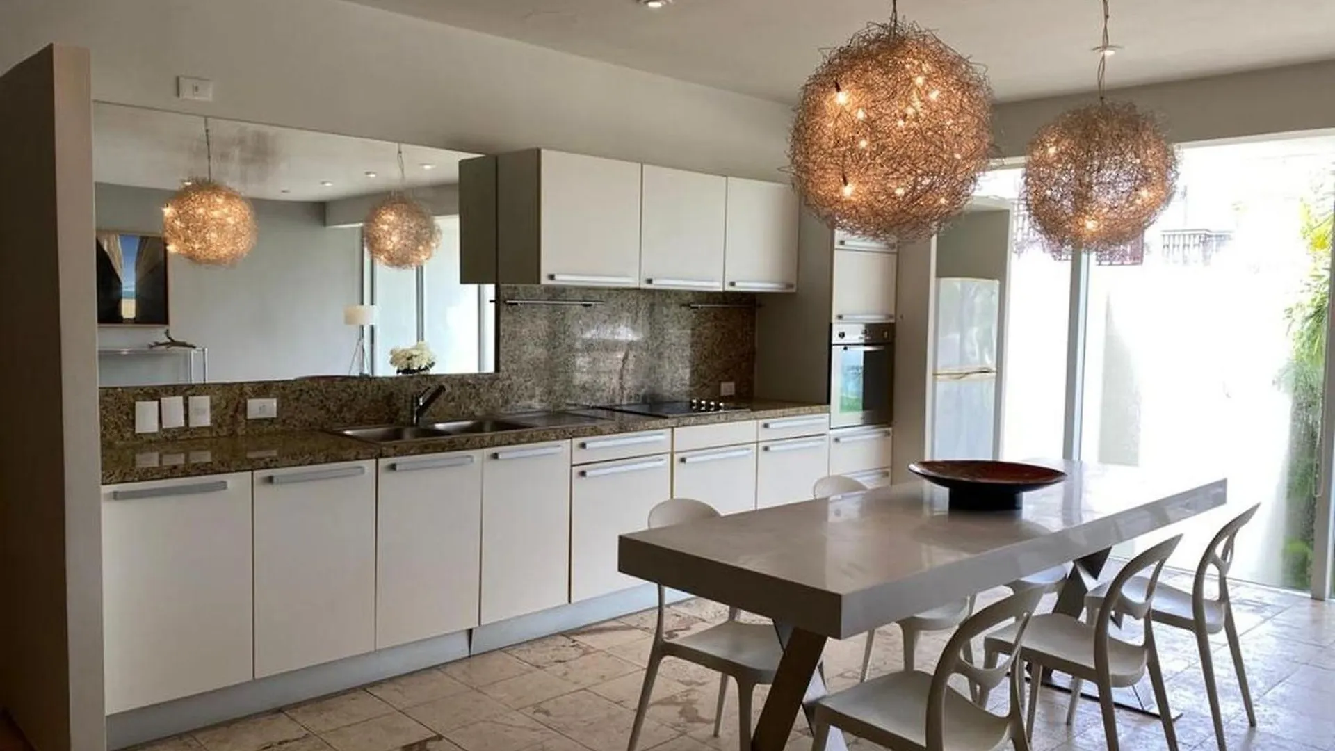 Spacious Magia Condo Steps To The Beach & 5Th Ave Playa del Carmen Lägenhet