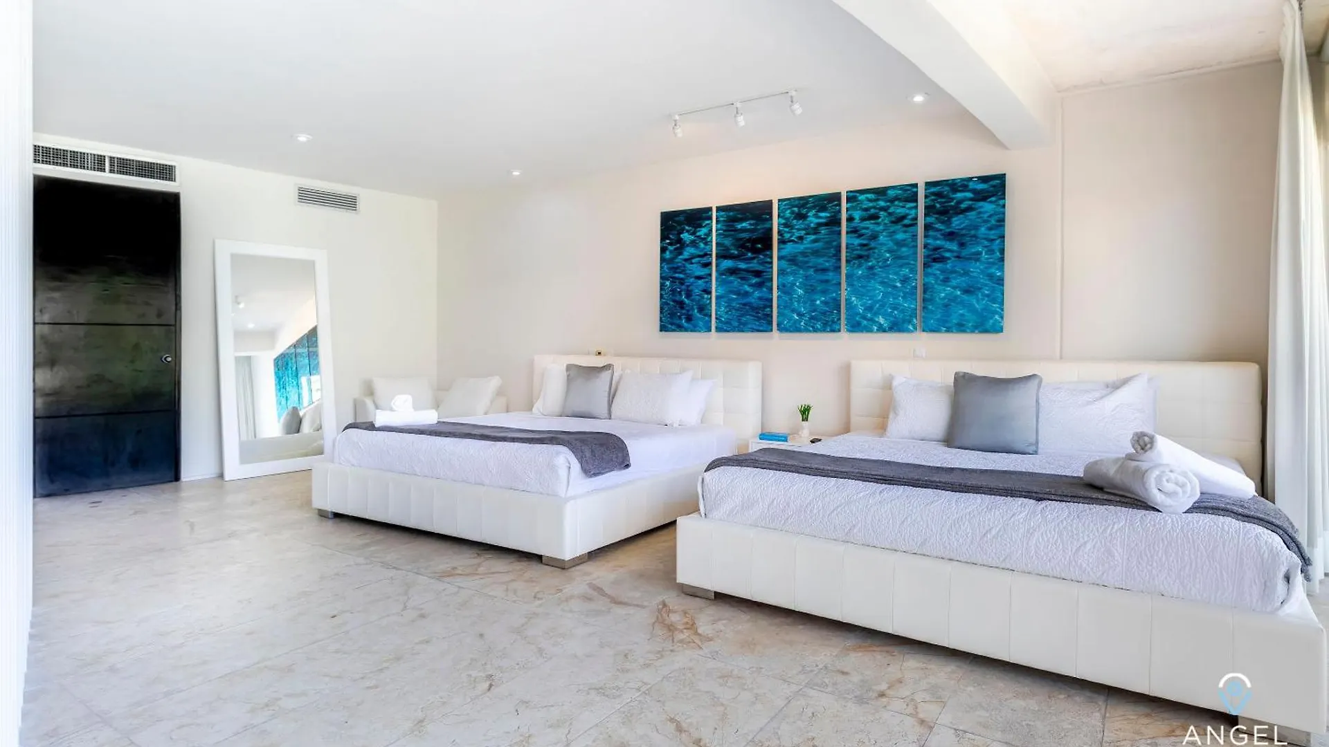 Spacious Magia Condo Steps To The Beach & 5Th Ave Playa del Carmen 0*,  México